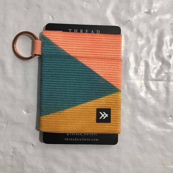 Thread Card Holder Keychain - Picture 6 of 6